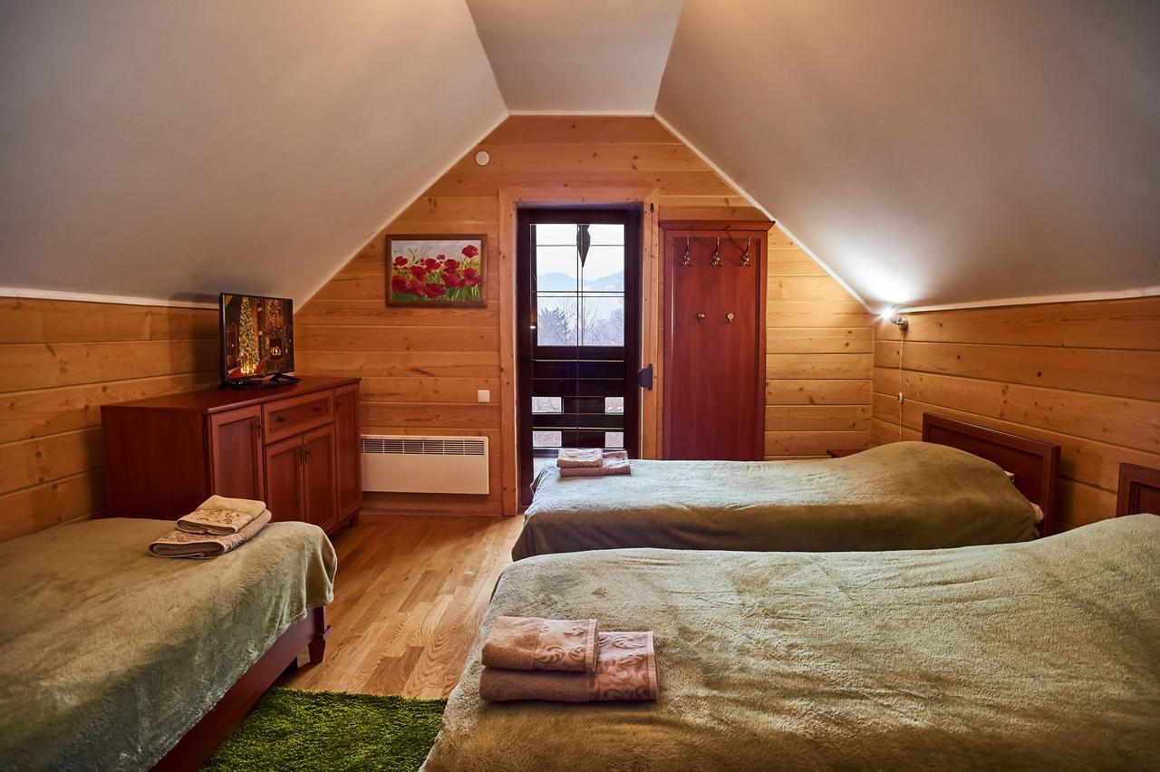 Gallery Of Mountains Holiday Home Yasinia Eksteriør bilde